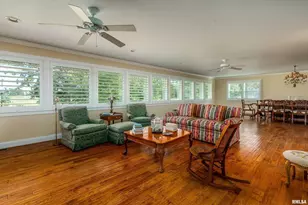 313 Country Club Ln, Harrisburg, IL 62946 - Photo 10