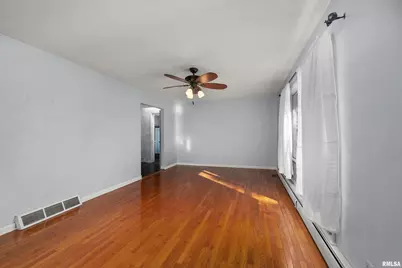 202 5th Street, Matherville, IL 61263 - Photo 2