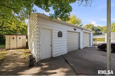 2400 32nd Street, Rock Island, IL 61201 - Photo 18