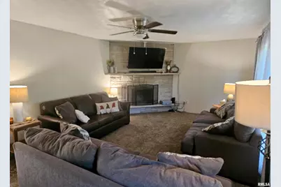 803 Maas Road, Quincy, IL 62305 - Photo 2