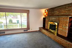 2131 W Sunnybrook Dr, Quincy, IL 62301 - Photo 10