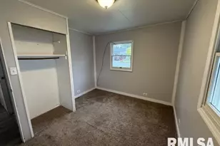 1726 W Granview Dr, Quincy, IL 62301 - Photo 18