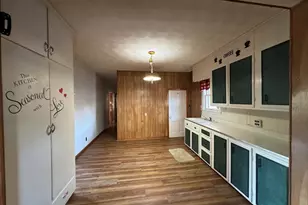 100 N Oliver St, Joy, IL 61260 - Photo 10