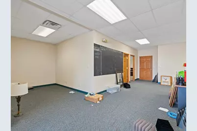 3160 Avenue Of The Cities Avenue, Moline, IL 61265 - Photo 20