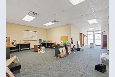 3160 Avenue Of The Cities Avenue, Moline, IL 61265 - Photo 16