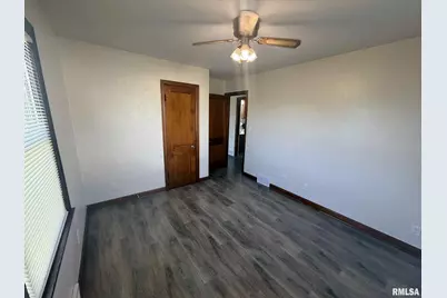 3 Suburban, Milan, IL 61264 - Photo 18