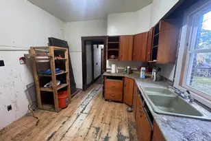 111 N Park St, Savanna, IL 61074 - Photo 6