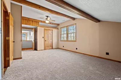 7216 Valley Drive, Bettendorf, IA 52722 - Photo 40