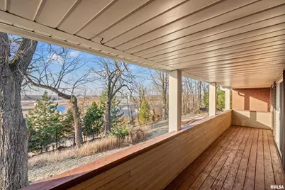 7216 Valley Drive, Bettendorf, IA 52722 - Photo 34