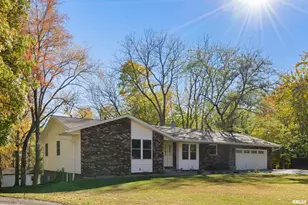 12 Timber Ln, Geneseo, IL 61254 - Photo 2