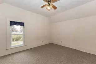 307 E Court St, Cambridge, IL 61238 - Photo 28