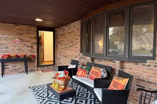 206 Daras Dr, Carmi, IL 62821 - Photo 4