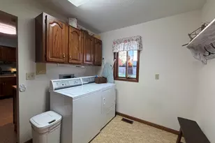 206 Daras Dr, Carmi, IL 62821 - Photo 18