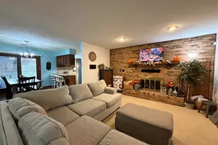 206 Daras Dr, Carmi, IL 62821 - Photo 10