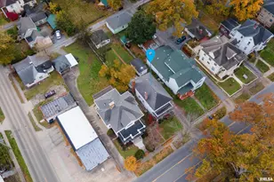 311 W Poplar St, Harrisburg, IL 62946 - Photo 2