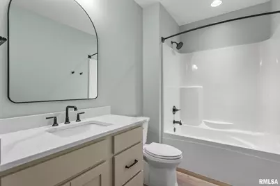 5167 Lakeside Court, Bettendorf, IA 52722 - Photo 38