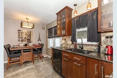 2630 35th Avenue, Rock Island, IL 61201 - Photo 8