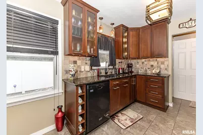 2630 35th Avenue, Rock Island, IL 61201 - Photo 6