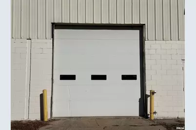 8201 W 42nd Street, Rock Island, IL 61201 - Photo 6