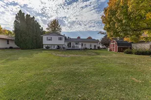 592 Lake Dr, Woodhull, IL 61490 - Photo 30