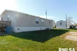 120 W 7th St, Coal Valley, IL 61240 - Photo 2