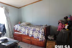 120 W 7th St, Coal Valley, IL 61240 - Photo 6