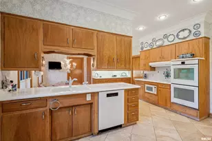 500 54th St, Moline, IL 61265 - Photo 14