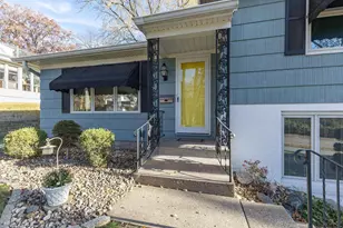 3332 16th St, Moline, IL 61265 - Photo 2