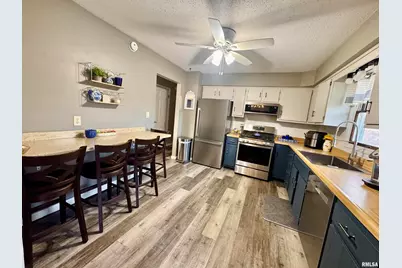 1805 85th Avenue W, Rock Island, IL 61201 - Photo 6