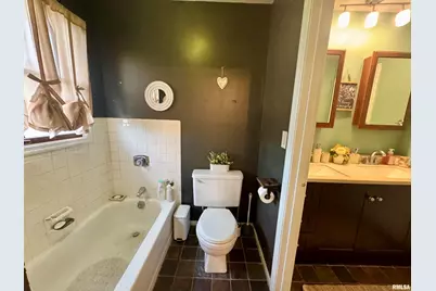 1805 85th Avenue W, Rock Island, IL 61201 - Photo 12