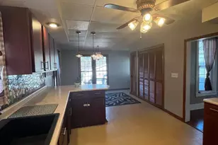 328 E Prospect St, Kewanee, IL 61443 - Photo 14