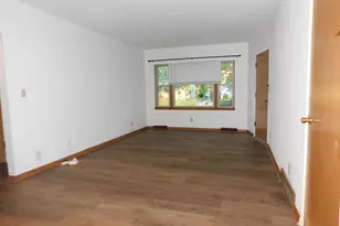 411 34th Ave, East Moline, IL 61244 - Photo 10