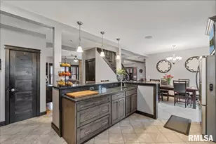 302 9th St, Silvis, IL 61282 - Photo 16