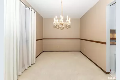 2705 36th Street, Rock Island, IL 61201 - Photo 8