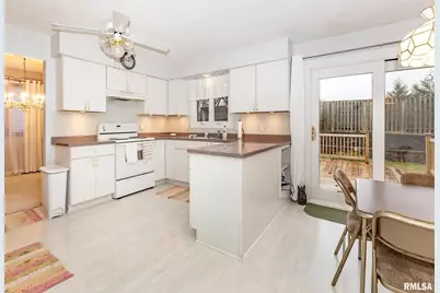 2705 36th Street, Rock Island, IL 61201 - Photo 4