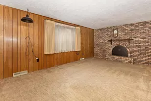 2705 36th St, Rock Island, IL 61201 - Photo 22