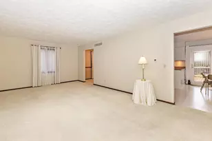 2705 36th St, Rock Island, IL 61201 - Photo 10