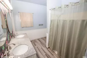 201 N 1st St, Alpha, IL 61413 - Photo 18