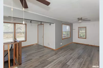 2802 Archer Dr Drive, East Moline, IL 61244 - Photo 6