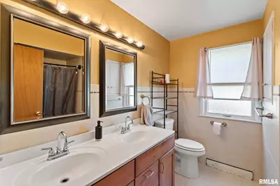 2552 37th Avenue, Rock Island, IL 61201 - Photo 14