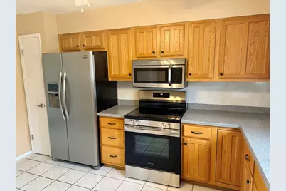 3721 35th Street #4, Moline, IL 61265 - Photo 6