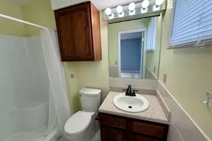 3721 35th St, Moline, IL 61265 - Photo 18