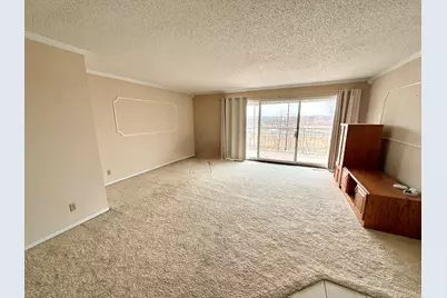 3721 35th Street #4, Moline, IL 61265 - Photo 8