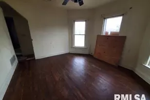 1031 10th Ave, Rock Island, IL 61201 - Photo 10