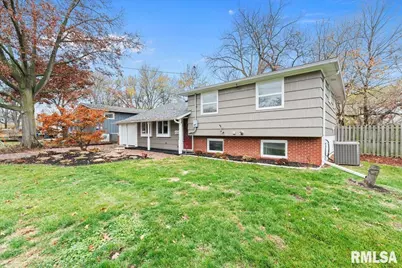 1520 Parklane Dr Drive, Bettendorf, IA 52722 - Photo 4