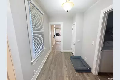 2320 18th Street A, Moline, IL 61265 - Photo 6