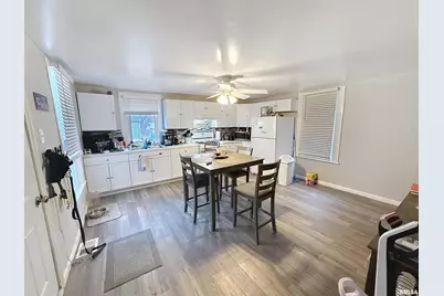 2320 18th Street A, Moline, IL 61265 - Photo 8