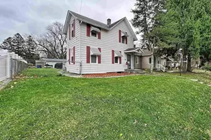 2320 18th Street A, Moline, IL 61265 - Photo 2