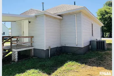 716 W Poplar Street, Harrisburg, IL 62946 - Photo 6