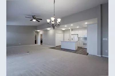 2592 Middle Road #313, Bettendorf, IA 52722 - Photo 22